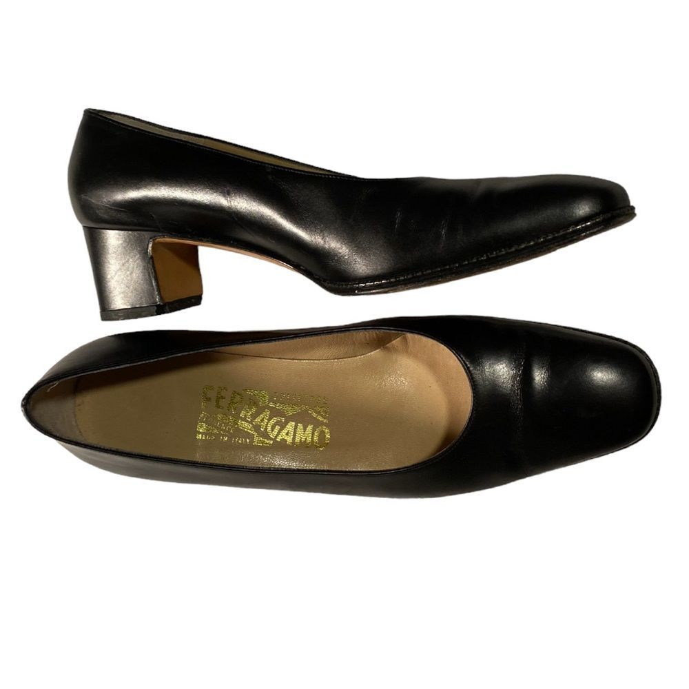 Ferragamo Low Heel Shoes Black Leather Professional Work Shoe